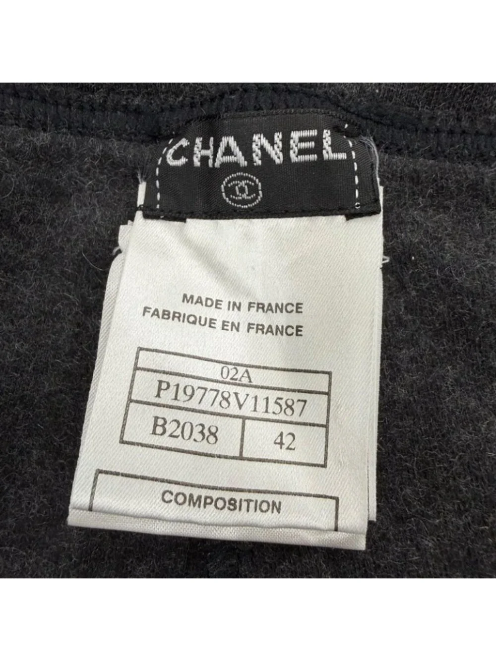 Chanel 02A Cotton Cashmere Blend 2-Way CC Logo Sweatpants Shorts Gray 42